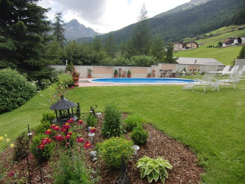 Haus Amaris Hotel Solden Exterior photo